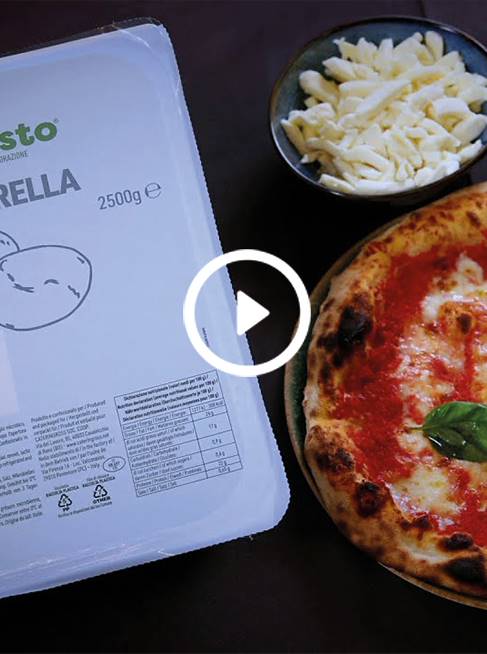 tRe in Pomposa - Pizza Margherita con Mozzarella DoGusto